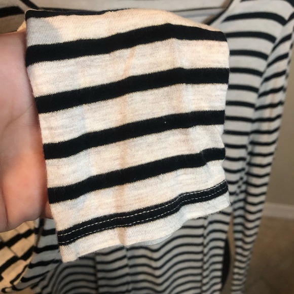 Apt 9 M Modern Essentials Crewneck Top - Picture 3 of 6